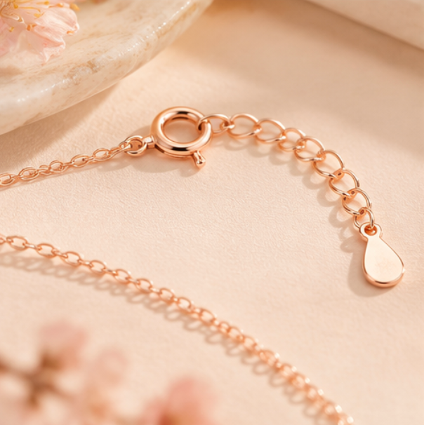 Koi Necklace with Hetian Jade Píng’ān Kòu · 925 Silver in Rose Gold