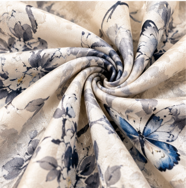 Foulard réversible « Fleurs d'encre et papillons » · Polyester · 180 × 70 cm
