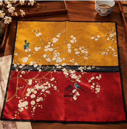 Foulard di seta “Prugni al tramonto” · 100% seta di gelso · 90 × 90 cm
