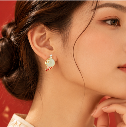 Pendientes Koi de Jade de Hetian · Plata 925 bañada en oro