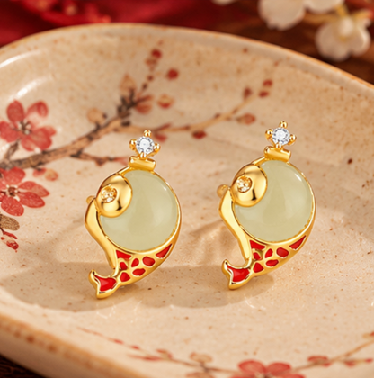 Pendientes Koi de Jade de Hetian · Plata 925 bañada en oro