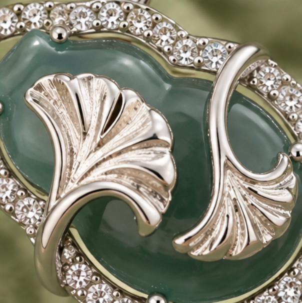 Hulu 福禄 Necklace with Natural Jadeite and Ginkgo Leaves · 925 Silver