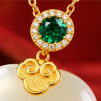 Collar de Jade de Hetian con Motivo Ruyi · Plata 925 bañada en oro